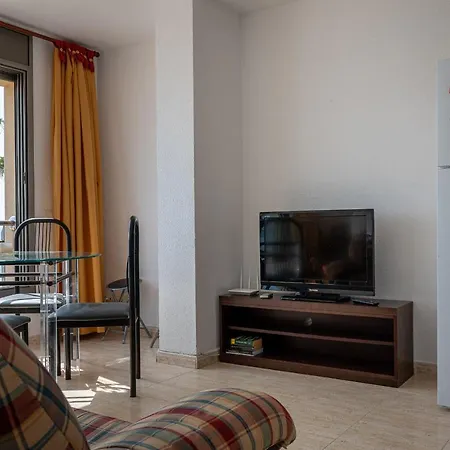 At172 Baix A Mar Apartment *